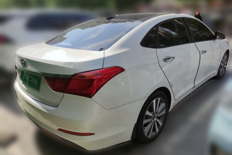 Used Hyundai Mistra 2016 1.8L Automatic Smart GLS Rear Right 45 Deg