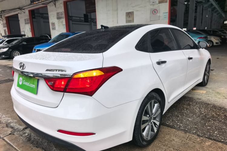Used Hyundai Mistra 2016 1.8L Automatic Smart GLS Rear Right 45 Deg