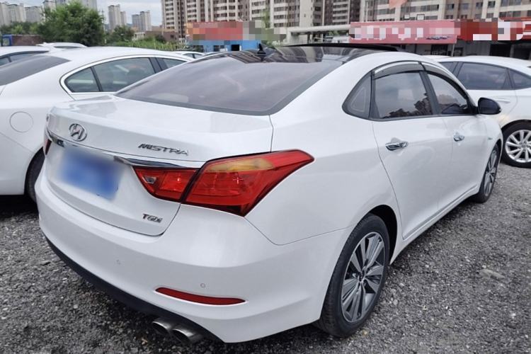 Used Hyundai Mistra 2016 1.6T Automatic Smart GLS Rear Right 45 Deg