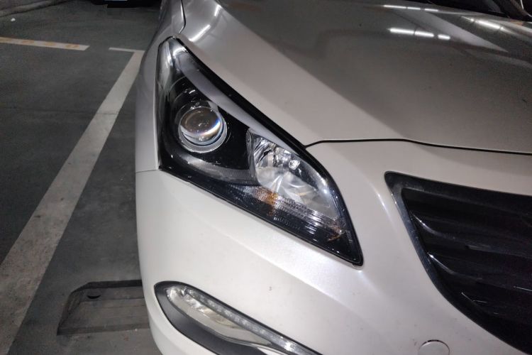 Used Hyundai Mistra 2016 1.8L Automatic Smart GLS Right Front Headlight