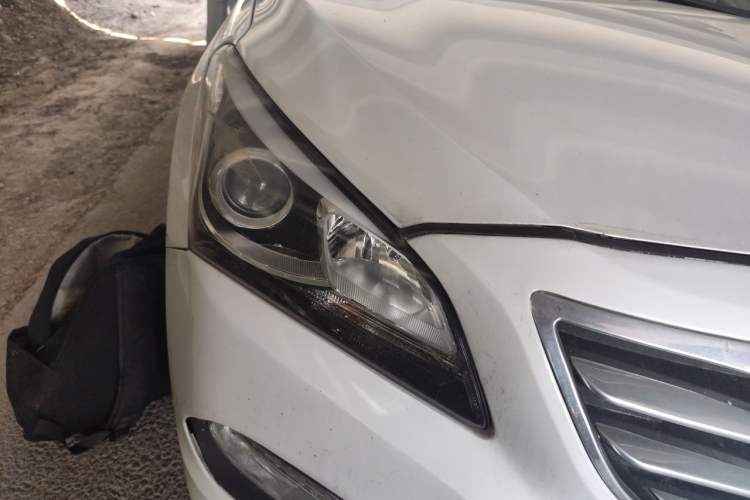 Used Hyundai Mistra 2016 1.8L Automatic Smart GLS Right Front Headlight