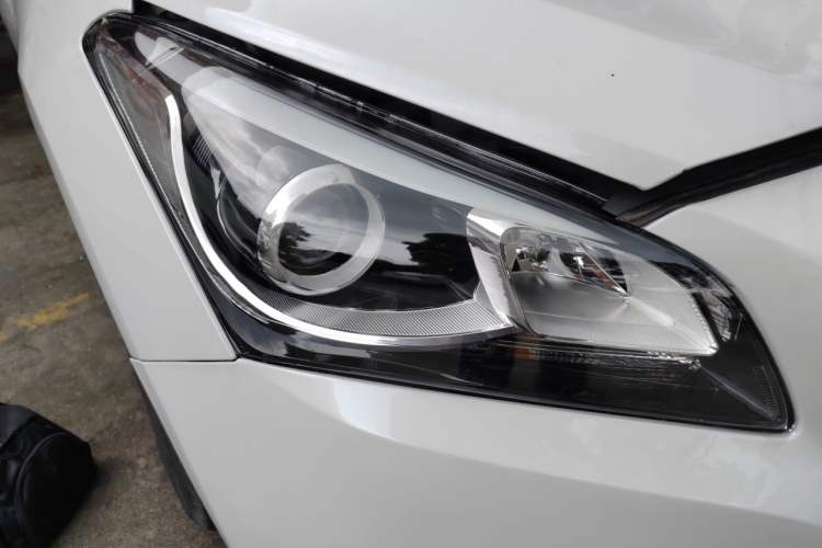 Used Hyundai Mistra 2016 1.8L Automatic Smart GLS Right Front Headlight