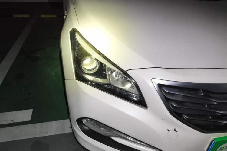 Used Hyundai Mistra 2016 1.6T Automatic Smart GLS Right Front Headlight