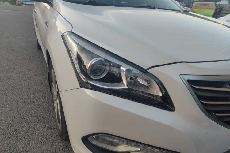 Used Hyundai Mistra 2016 1.6T Automatic Flagship TOP Model Right Front Headlight