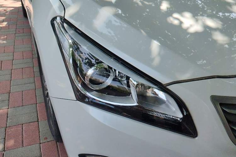 Used Hyundai Mistra 2016 1.6T Automatic Smart GLS Right Front Headlight