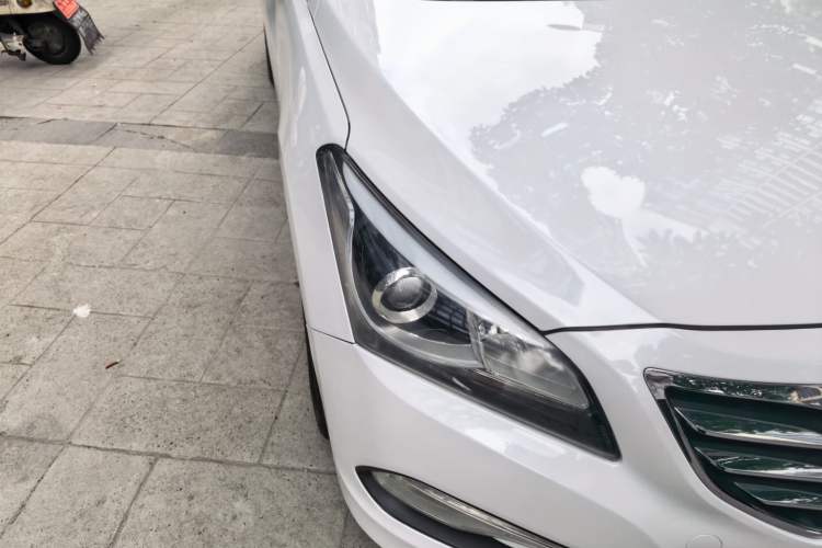 Used Hyundai Mistra 2016 1.8L Automatic Smart GLS Right Front Headlight