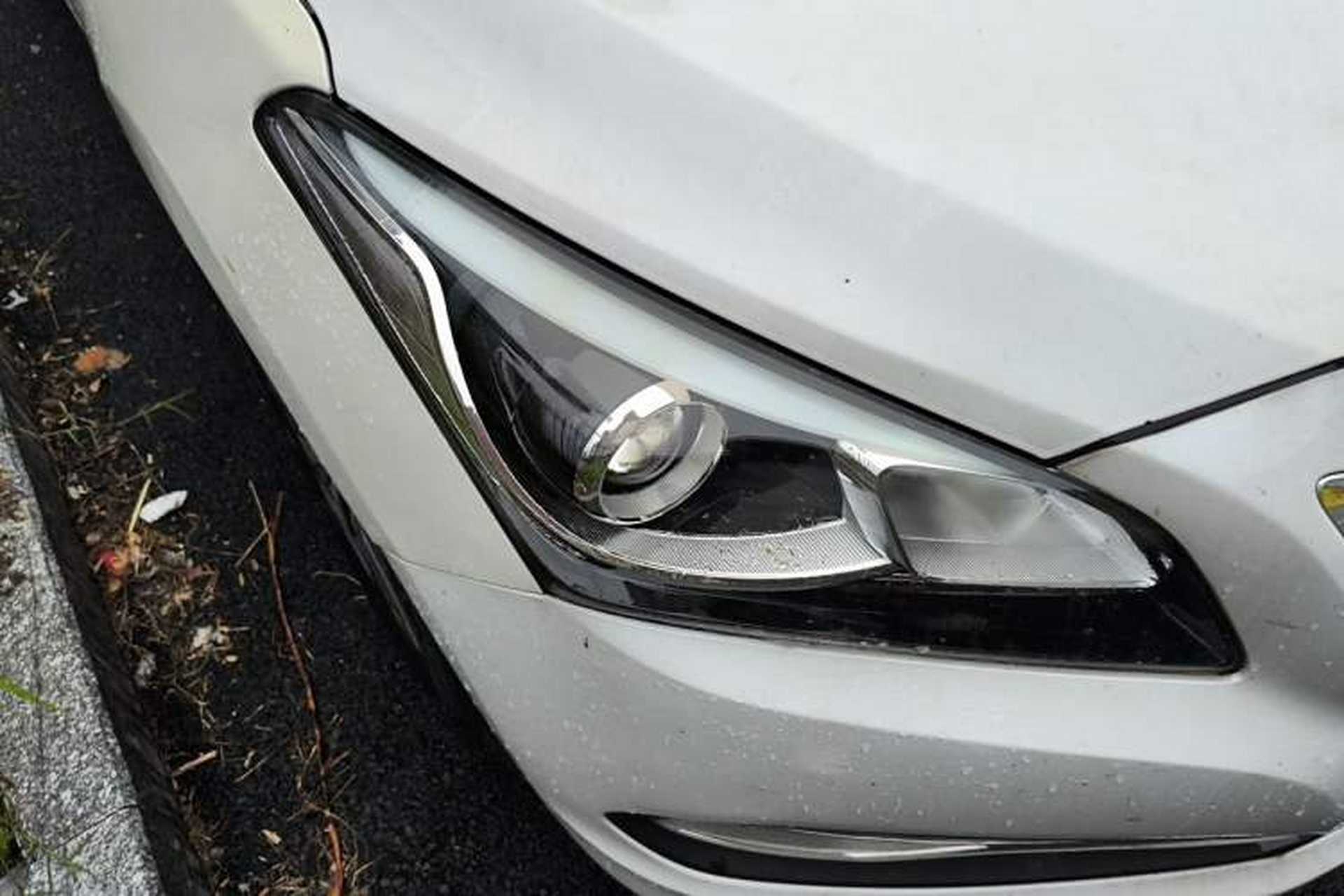 Used Hyundai Mistra 2016 1.8L Automatic Deluxe DLX Model Right Front Headlight