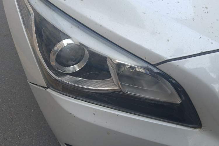 Used Hyundai Mistra 2016 1.8L Automatic Smart GLS Right Front Headlight
