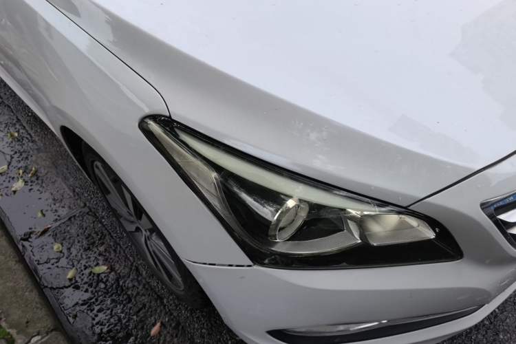 Used Hyundai Mistra 2016 1.8L Automatic Smart GLS Right Front Headlight