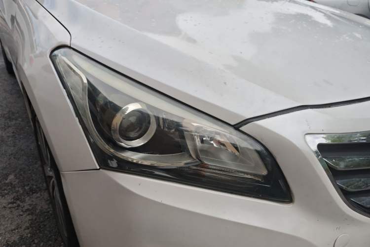 Used Hyundai Mistra 2016 1.8L Automatic Smart GLS Right Front Headlight