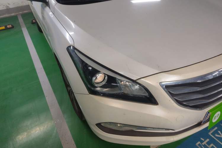 Used Hyundai Mistra 2016 1.8L Automatic Smart GLS Right Front Headlight