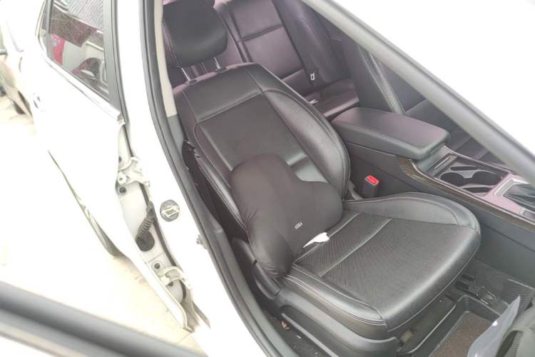 Used Hyundai Mistra 2016 1.6T Automatic Smart GLS Right Front Seat