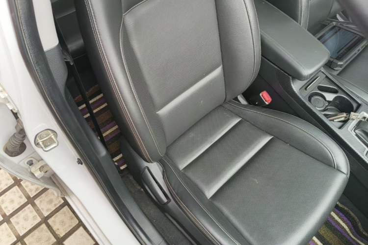 Used Hyundai Mistra 2016 1.6T Automatic Smart GLS Right Front Seat