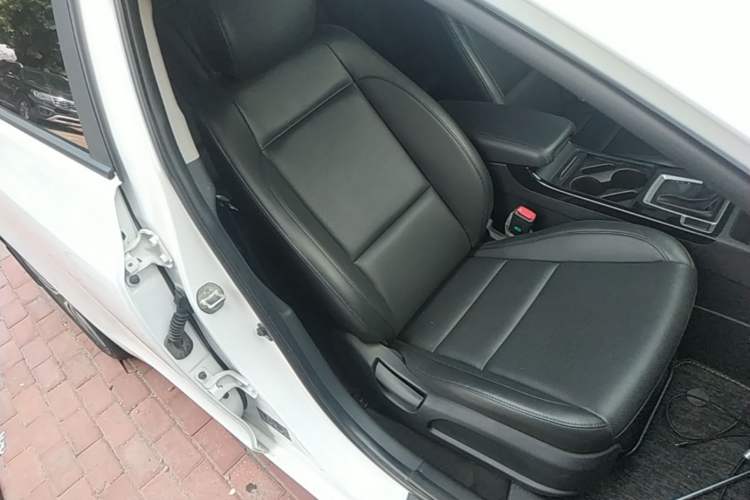 Used Hyundai Mistra 2016 1.8L Automatic Smart GLS Right Front Seat