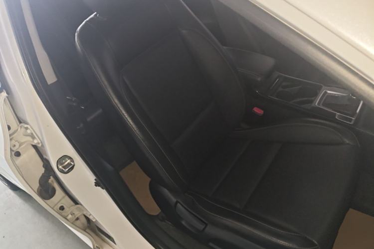Used Hyundai Mistra 2016 1.8L Automatic Smart GLS Right Front Seat