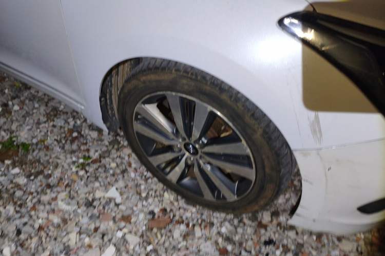 Used Hyundai Mistra 2016 1.8L Automatic Smart GLS Right Front Wheel Hub