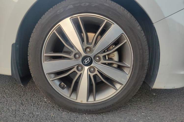 Used Hyundai Mistra 2016 1.6T Automatic Flagship TOP Model Right Front Wheel Hub