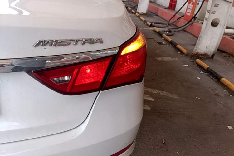 Used Hyundai Mistra 2016 1.8L Automatic Smart GLS Right Rear Taillight