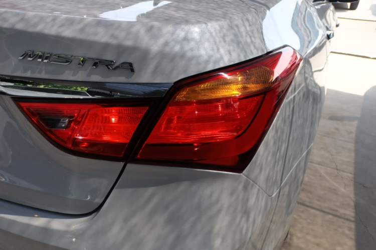 Used Hyundai Mistra 2016 1.8L Automatic Smart GLS Right Rear Taillight