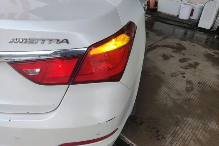 Used Hyundai Mistra 2016 1.8L Automatic Smart GLS Right Rear Taillight
