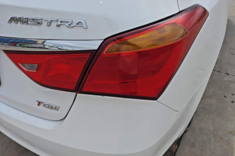 Used Hyundai Mistra 2016 1.6T Automatic Smart GLS Right Rear Taillight