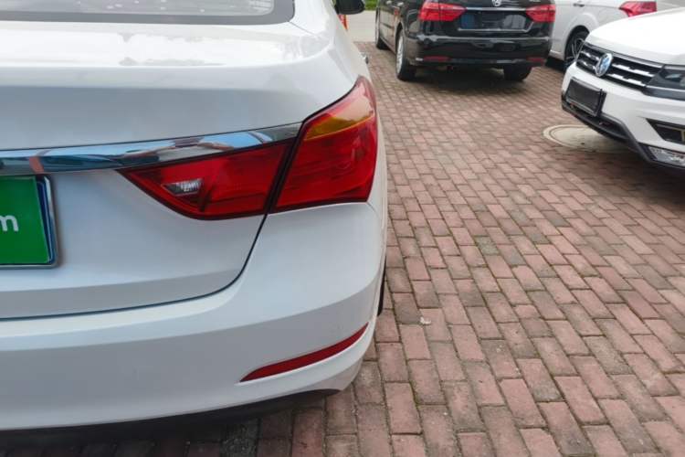 Used Hyundai Mistra 2016 1.8L Automatic Smart GLS Right Rear Taillight