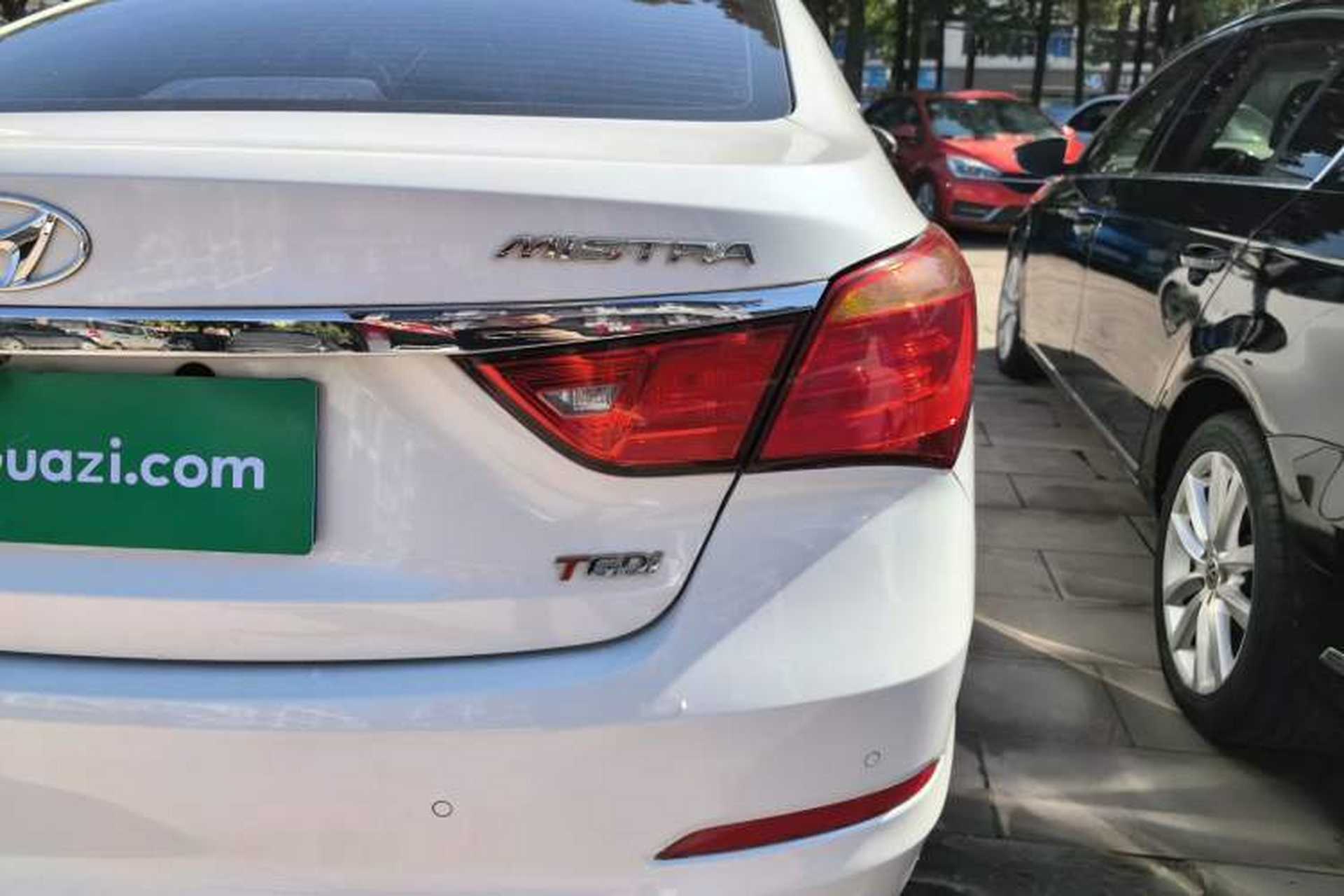 Used Hyundai Mistra 2016 1.6T Automatic Smart GLS Right Rear Taillight