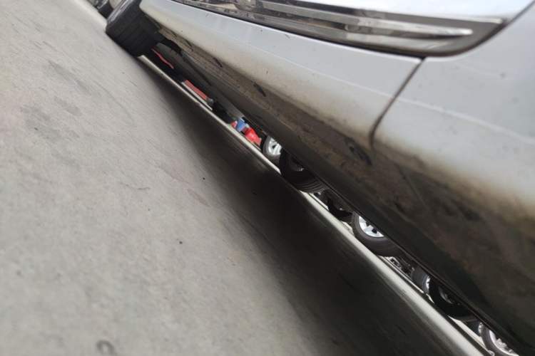 Used Hyundai Mistra 2016 1.6T Automatic Smart GLS Right Side Sill