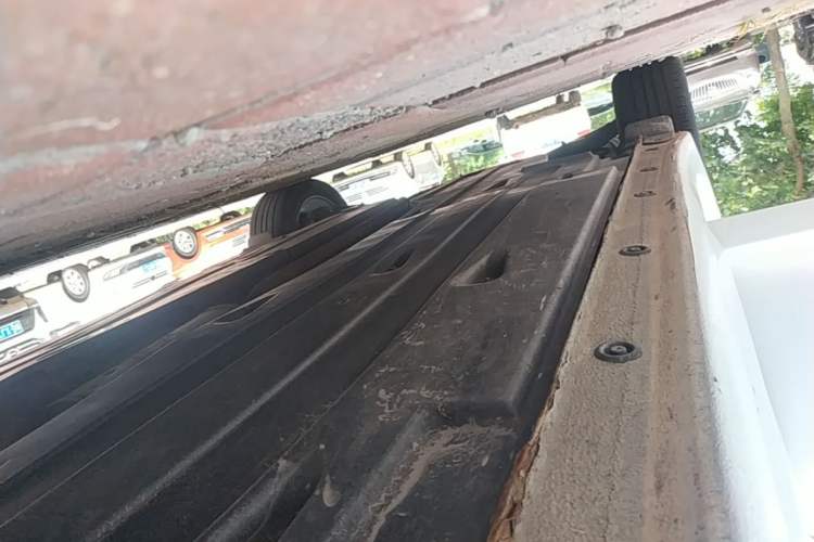 Used Hyundai Mistra 2016 1.8L Automatic Smart GLS Right Side Sill