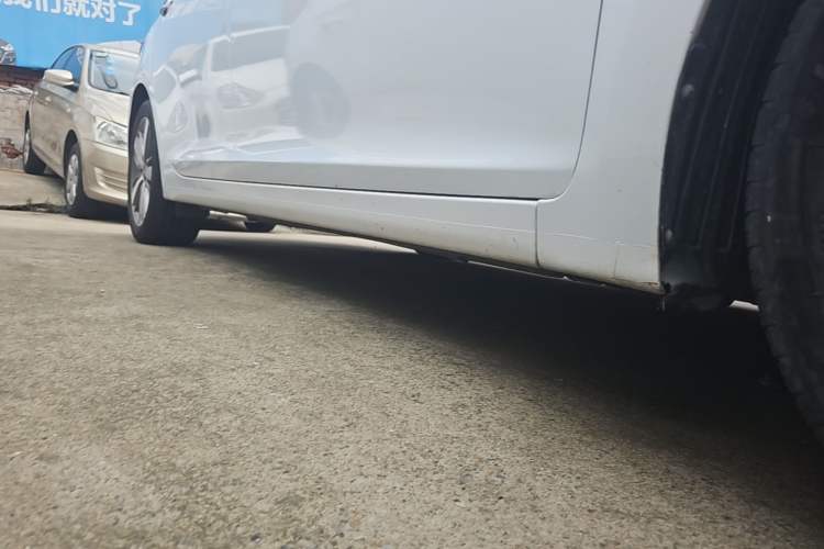Used Hyundai Mistra 2016 1.6T Automatic Flagship TOP Model Right Side Sill