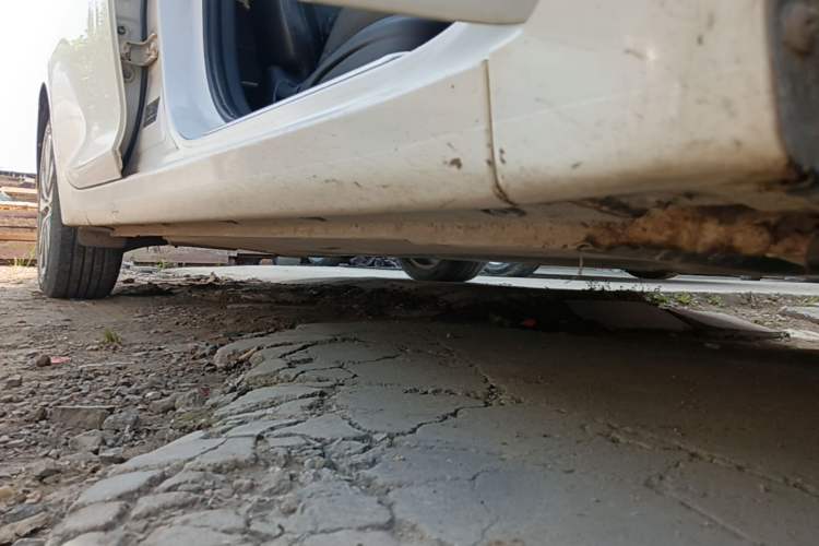 Used Hyundai Mistra 2016 1.8L Automatic Smart GLS Right Side Sill