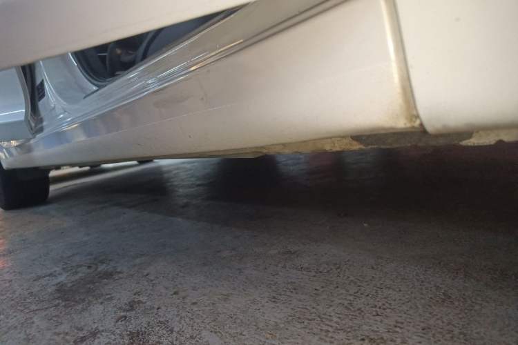 Used Hyundai Mistra 2016 1.6T Automatic Smart GLS Right Side Sill