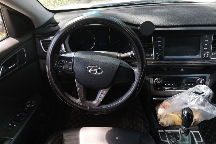 Used Hyundai Mistra 2016 1.6T Automatic Smart GLS Steering Wheel