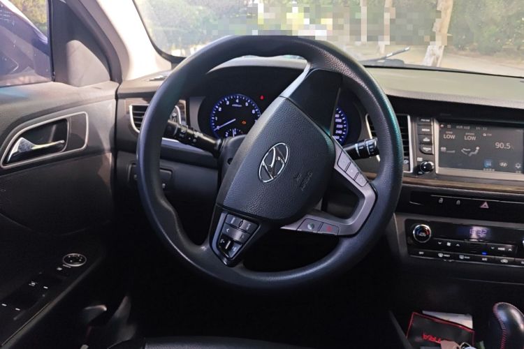 Used Hyundai Mistra 2016 1.6T Automatic Smart GLS Steering Wheel