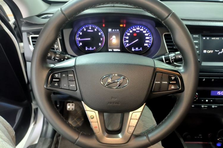 Used Hyundai Mistra 2016 1.8L Automatic Deluxe DLX Model Steering Wheel