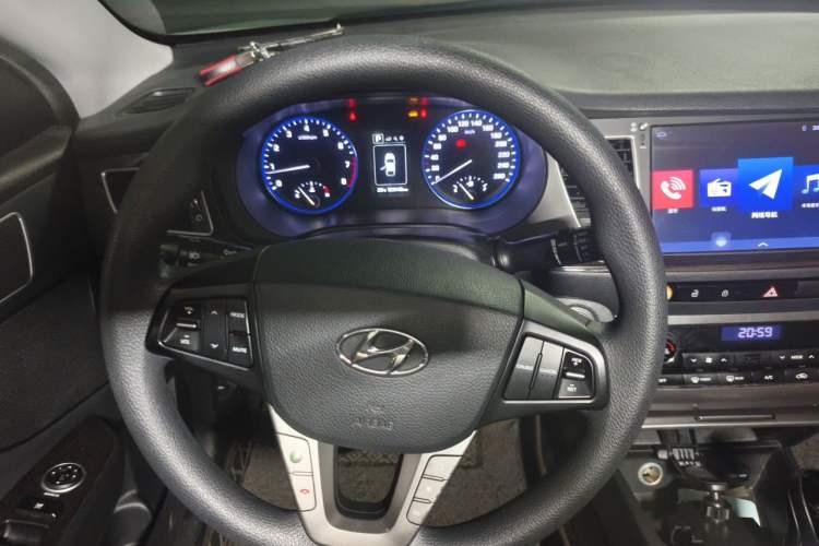 Used Hyundai Mistra 2016 1.6T Automatic Smart GLS Steering Wheel