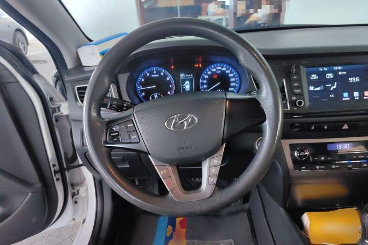 Used Hyundai Mistra 2016 1.8L Automatic Smart GLS Steering Wheel