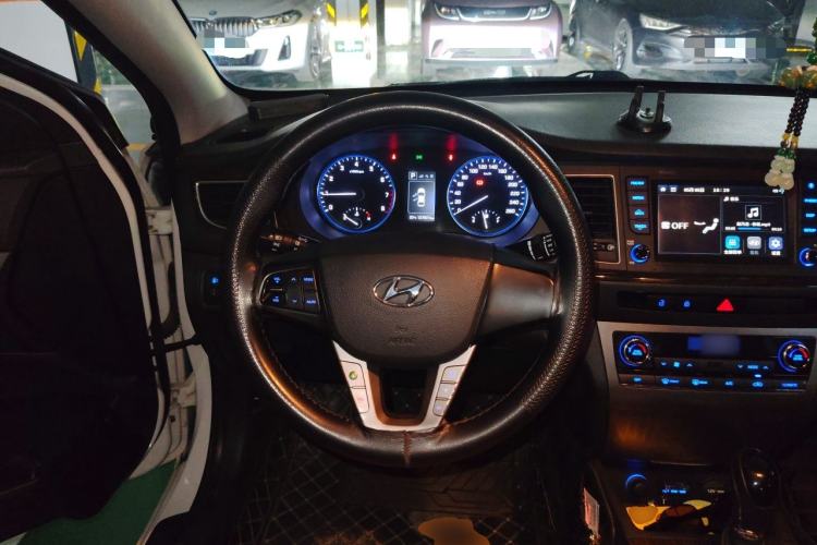 Used Hyundai Mistra 2016 1.6T Automatic Smart GLS Steering Wheel