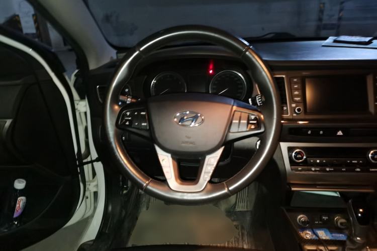 Used Hyundai Mistra 2016 1.8L Automatic Deluxe DLX Model Steering Wheel