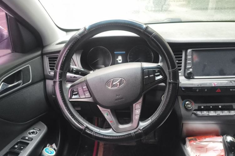 Used Hyundai Mistra 2016 1.8L Automatic Deluxe DLX Model Steering Wheel