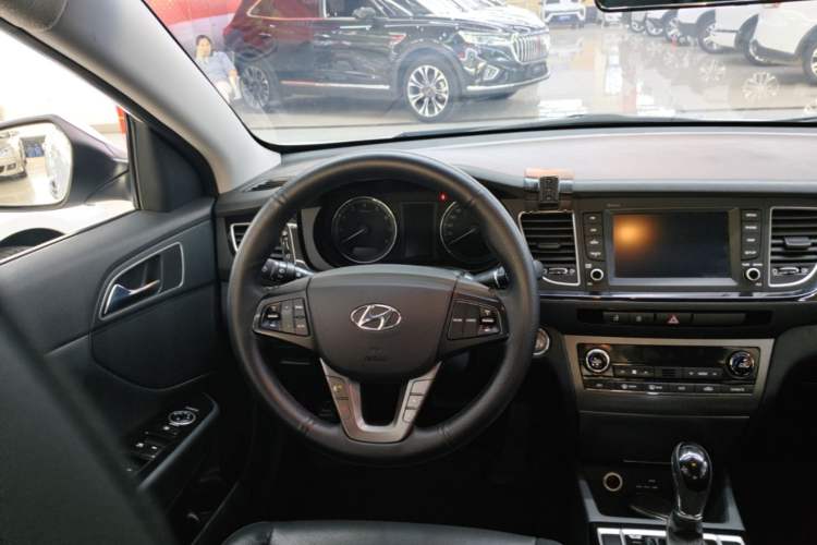 Used Hyundai Mistra 2016 1.8L Automatic Deluxe DLX Model Steering Wheel