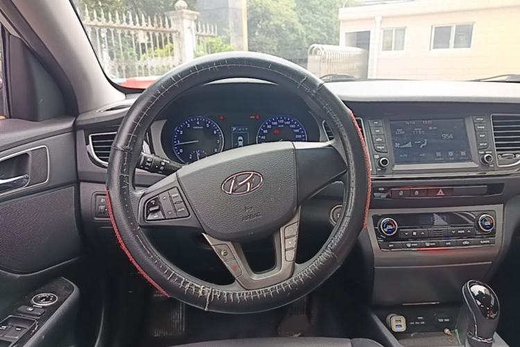 Used Hyundai Mistra 2016 1.8L Automatic Smart GLS Steering Wheel