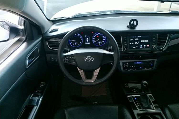 Used Hyundai Mistra 2016 1.8L Automatic Smart GLS Steering Wheel