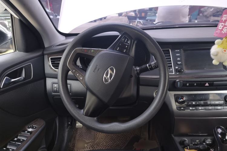 Used Hyundai Mistra 2016 1.6T Automatic Smart GLS Steering Wheel