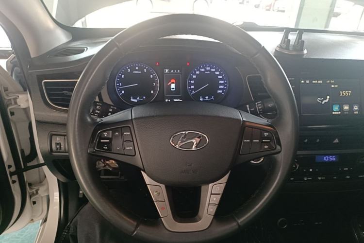 Used Hyundai Mistra 2016 1.8L Automatic Deluxe DLX Model Steering Wheel
