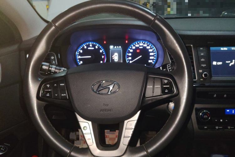 Used Hyundai Mistra 2016 1.8L Automatic Deluxe DLX Model Steering Wheel