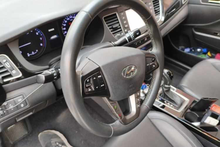 Used Hyundai Mistra 2016 1.8L Automatic Deluxe DLX Model Steering Wheel
