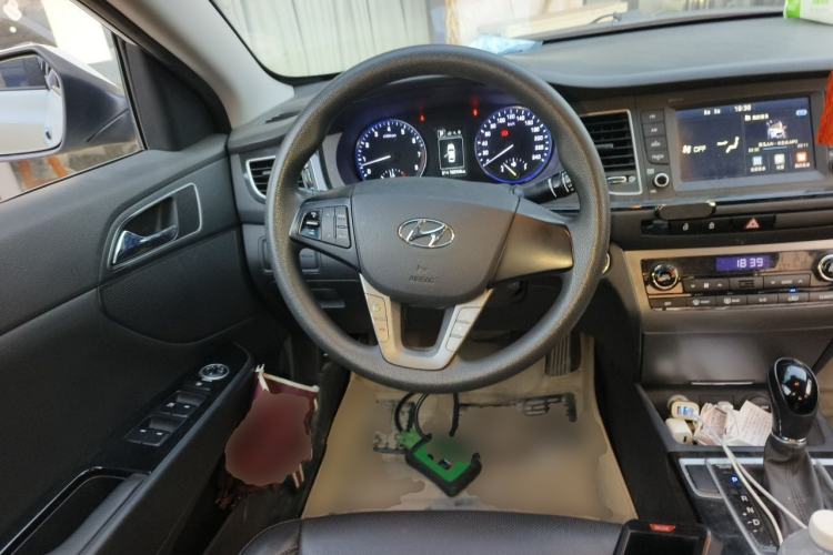 Used Hyundai Mistra 2016 1.8L Automatic Smart GLS Steering Wheel