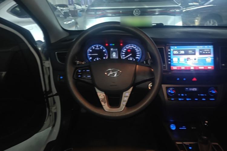 Used Hyundai Mistra 2016 1.6T Automatic Smart GLS Steering Wheel
