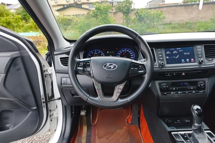 Used Hyundai Mistra 2016 1.8L Automatic Deluxe DLX Model Steering Wheel